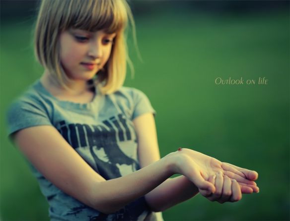 фотография outlook on life