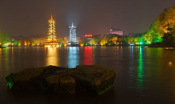 фотография two towers... - китайский болванчик...