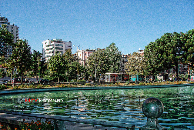 фотография тирана, албания